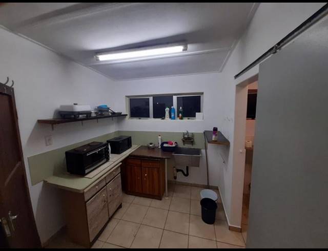 1 BEDROOM PROPERTY TO RENT IN DURBAN NORTH